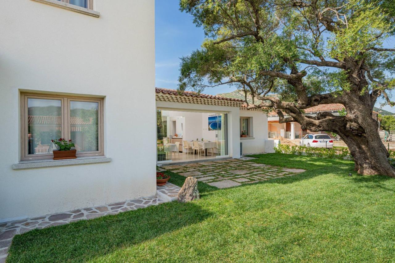 Residenza L'Alzoni Hotel San Teodoro  Exterior foto