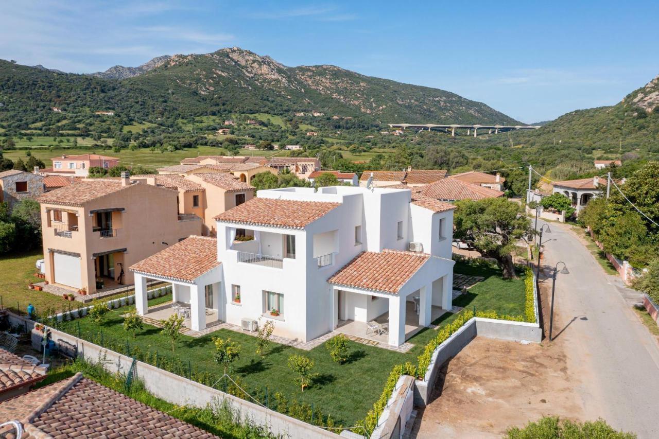 Residenza L'Alzoni Hotel San Teodoro  Exterior foto