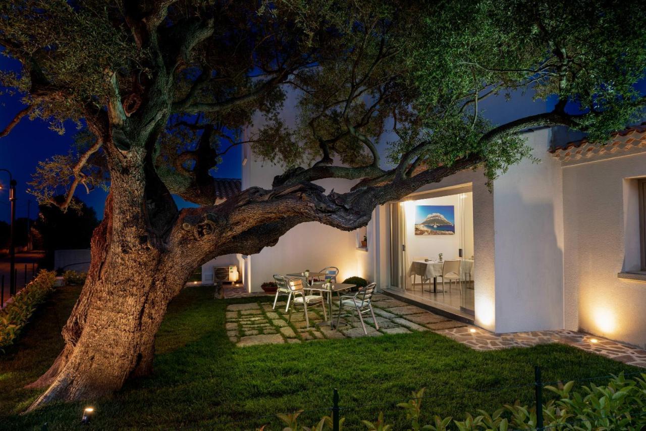 Residenza L'Alzoni Hotel San Teodoro  Exterior foto
