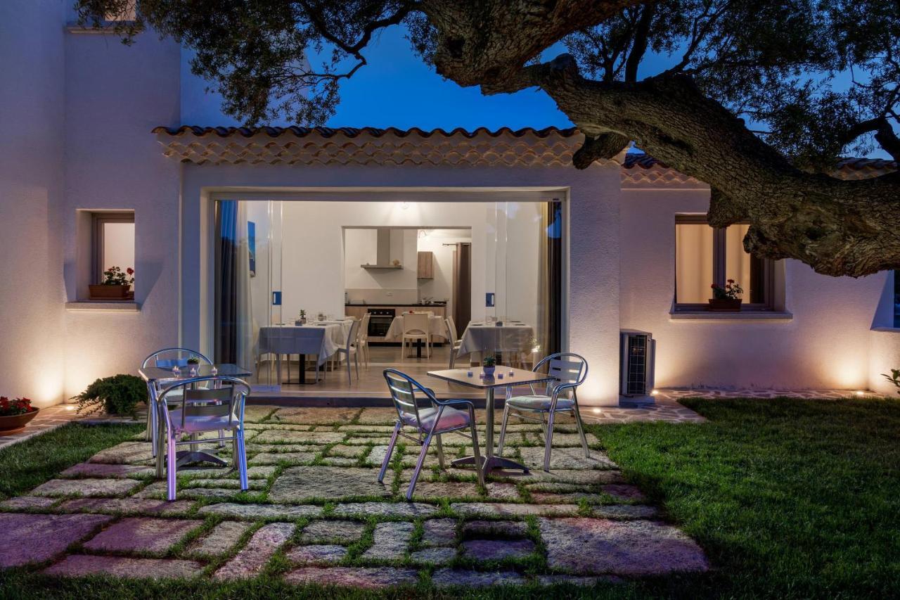 Residenza L'Alzoni Hotel San Teodoro  Exterior foto