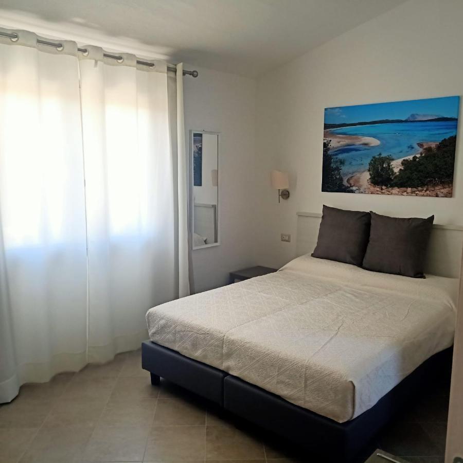 Residenza L'Alzoni Hotel San Teodoro  Exterior foto