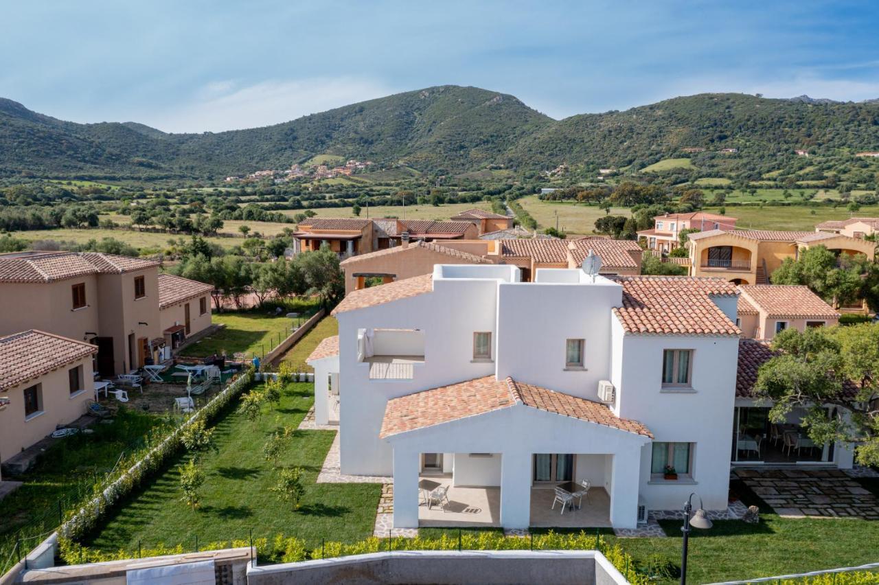 Residenza L'Alzoni Hotel San Teodoro  Exterior foto