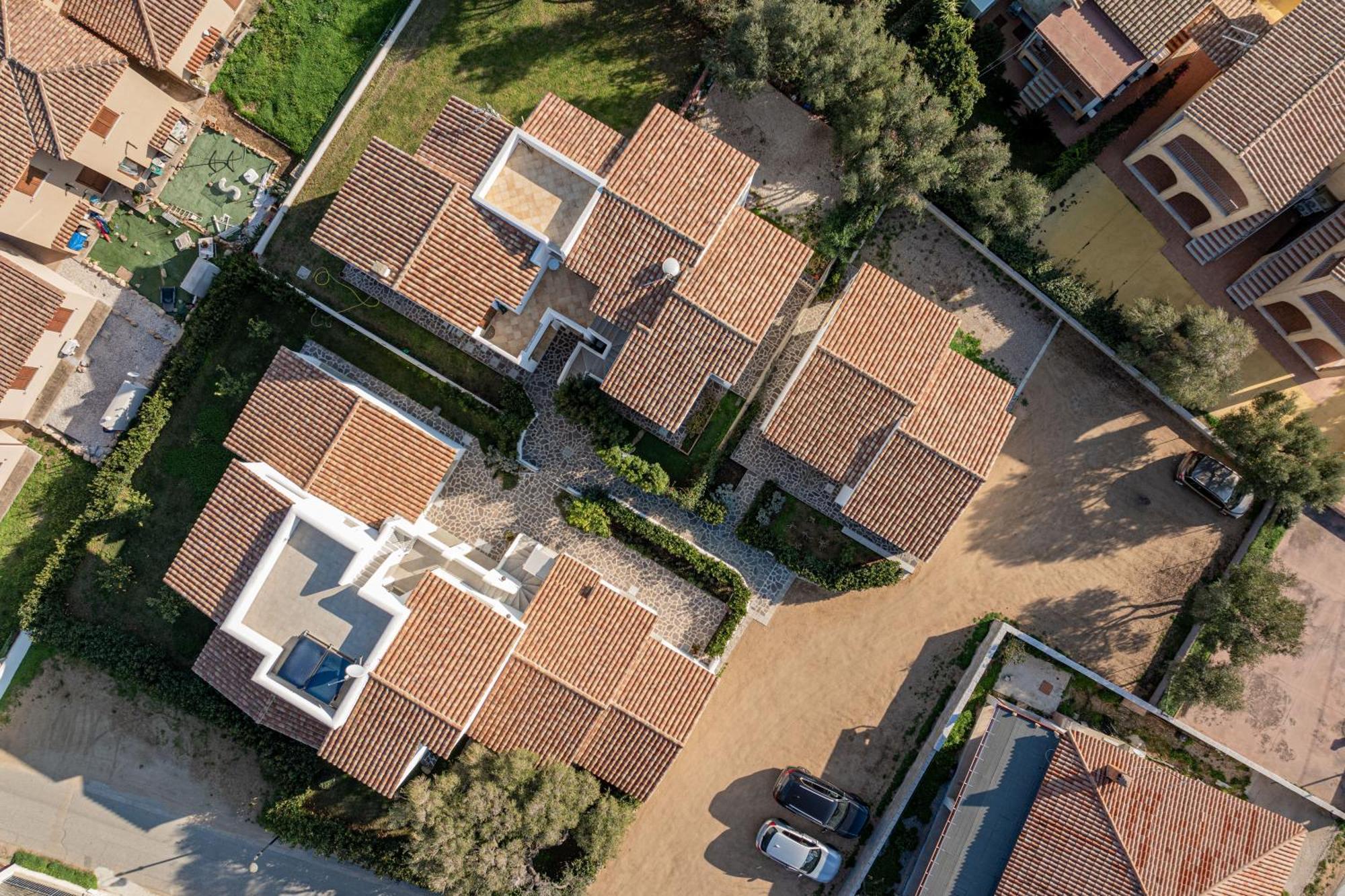 Residenza L'Alzoni Hotel San Teodoro  Exterior foto
