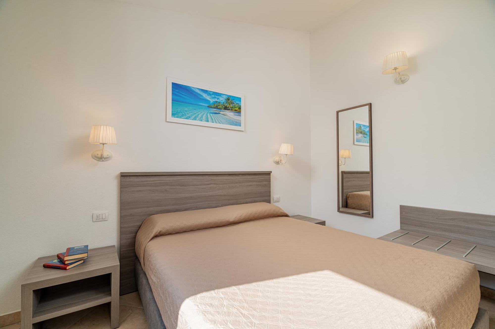 Residenza L'Alzoni Hotel San Teodoro  Exterior foto