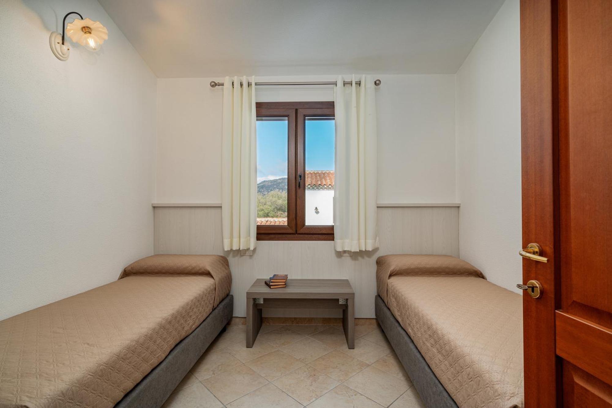 Residenza L'Alzoni Hotel San Teodoro  Exterior foto