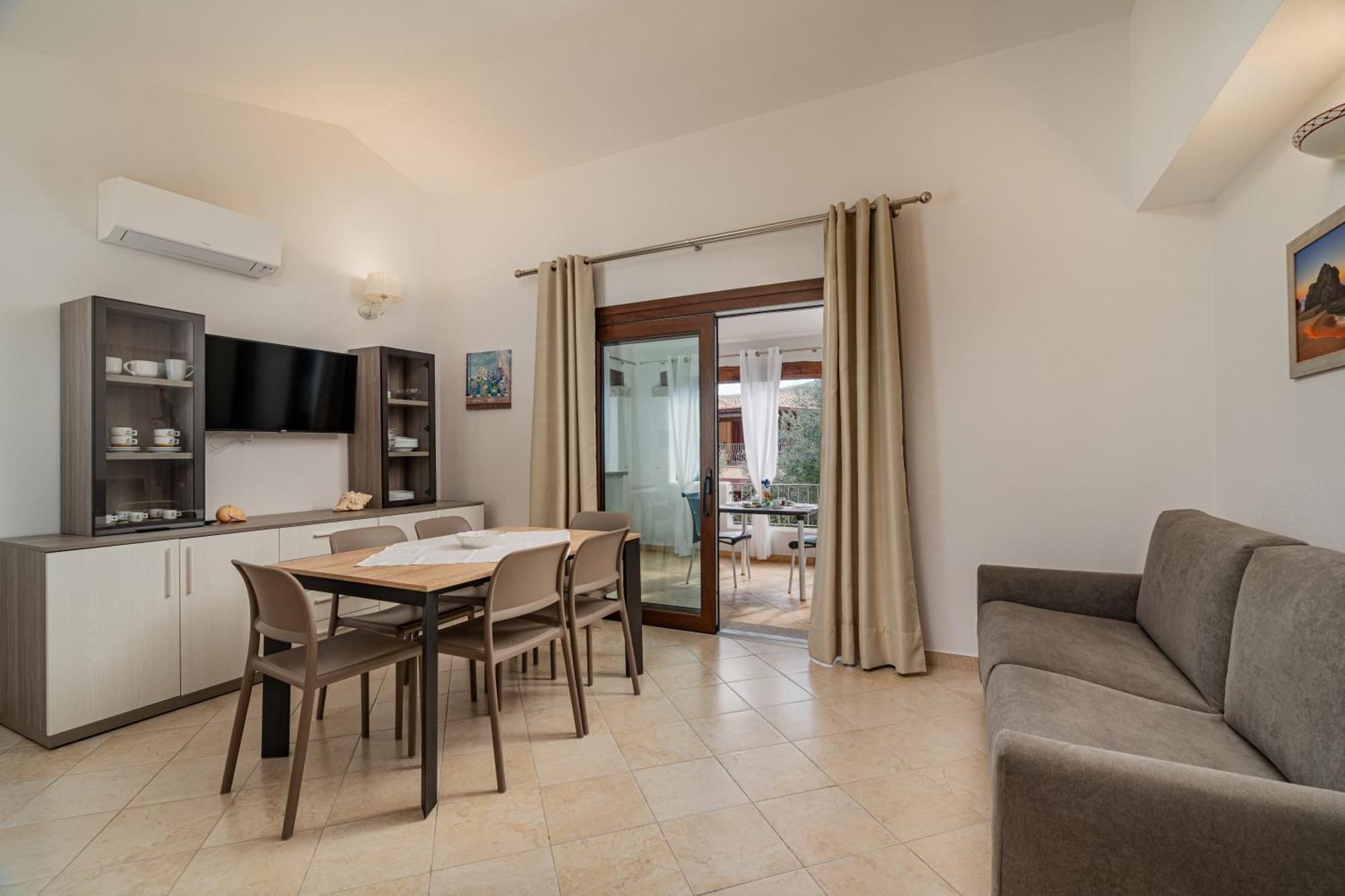 Residenza L'Alzoni Hotel San Teodoro  Exterior foto